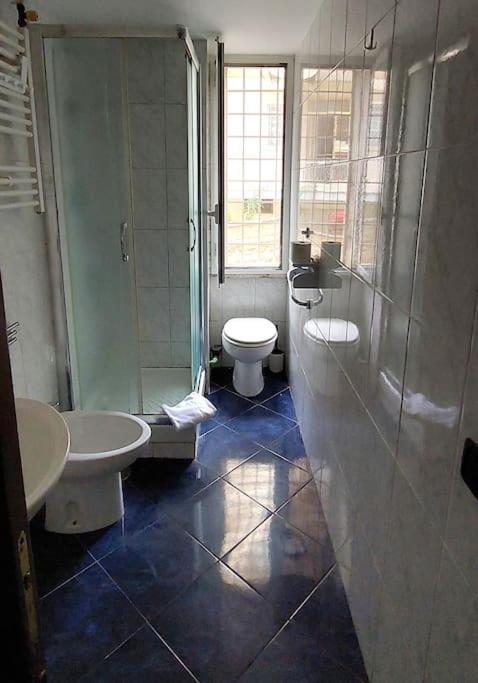 Gemelli Holidays -2 Easy Lofts, Groundfloor With Courtyard, Mezzanine Bedroom, Baby & Pet Friendly, Near Monte Mario Station Connecting To Center In 20 Minutes, 2 Steps From Bus, Groceries, Restaurants, Park, Cycle Path - Warm Guest Care In 4 Languag Extérieur photo